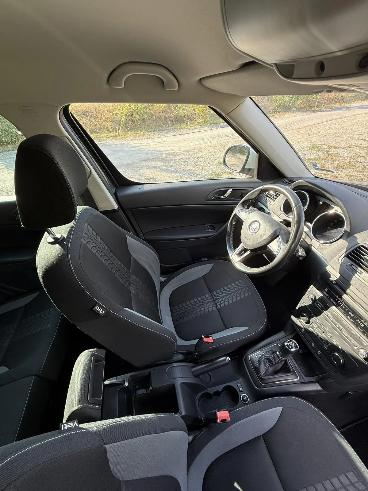 Skoda Yeti Adventure, снимка 8 - Автомобили и джипове - 56340180