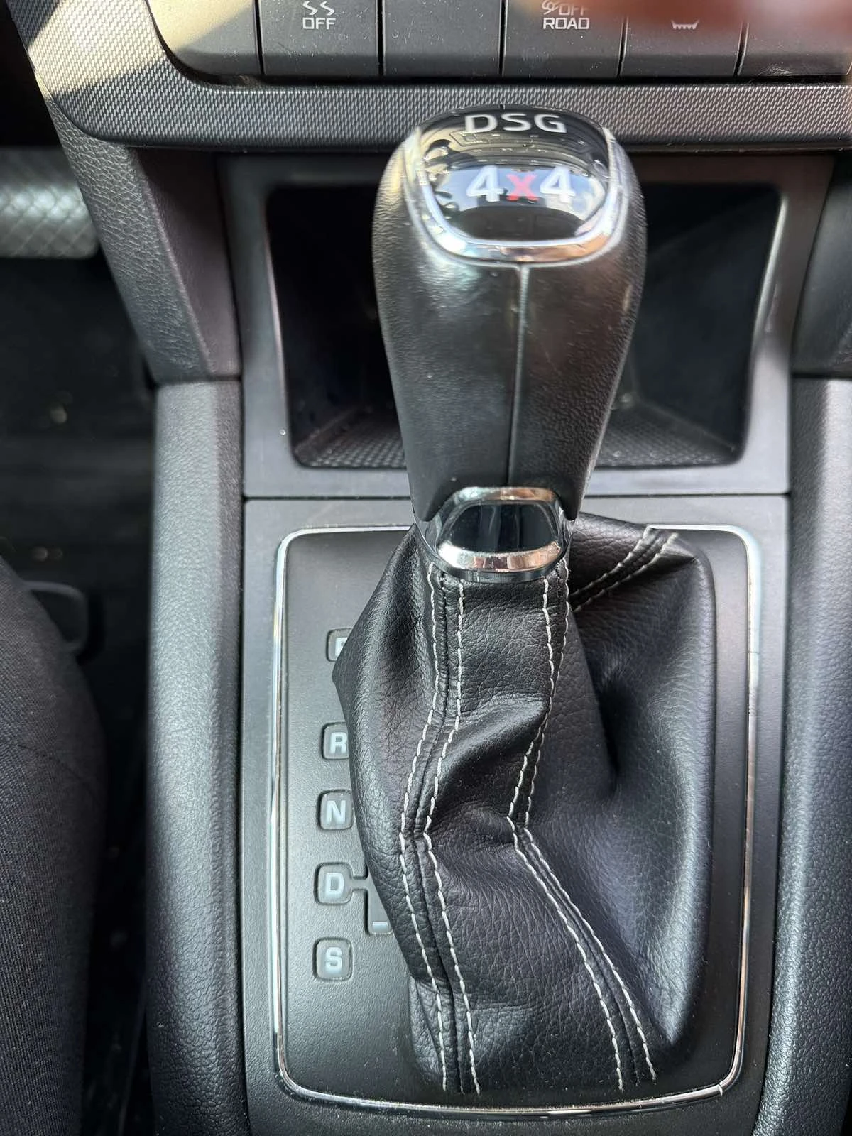Skoda Yeti Adventure, снимка 9 - Автомобили и джипове - 56340180