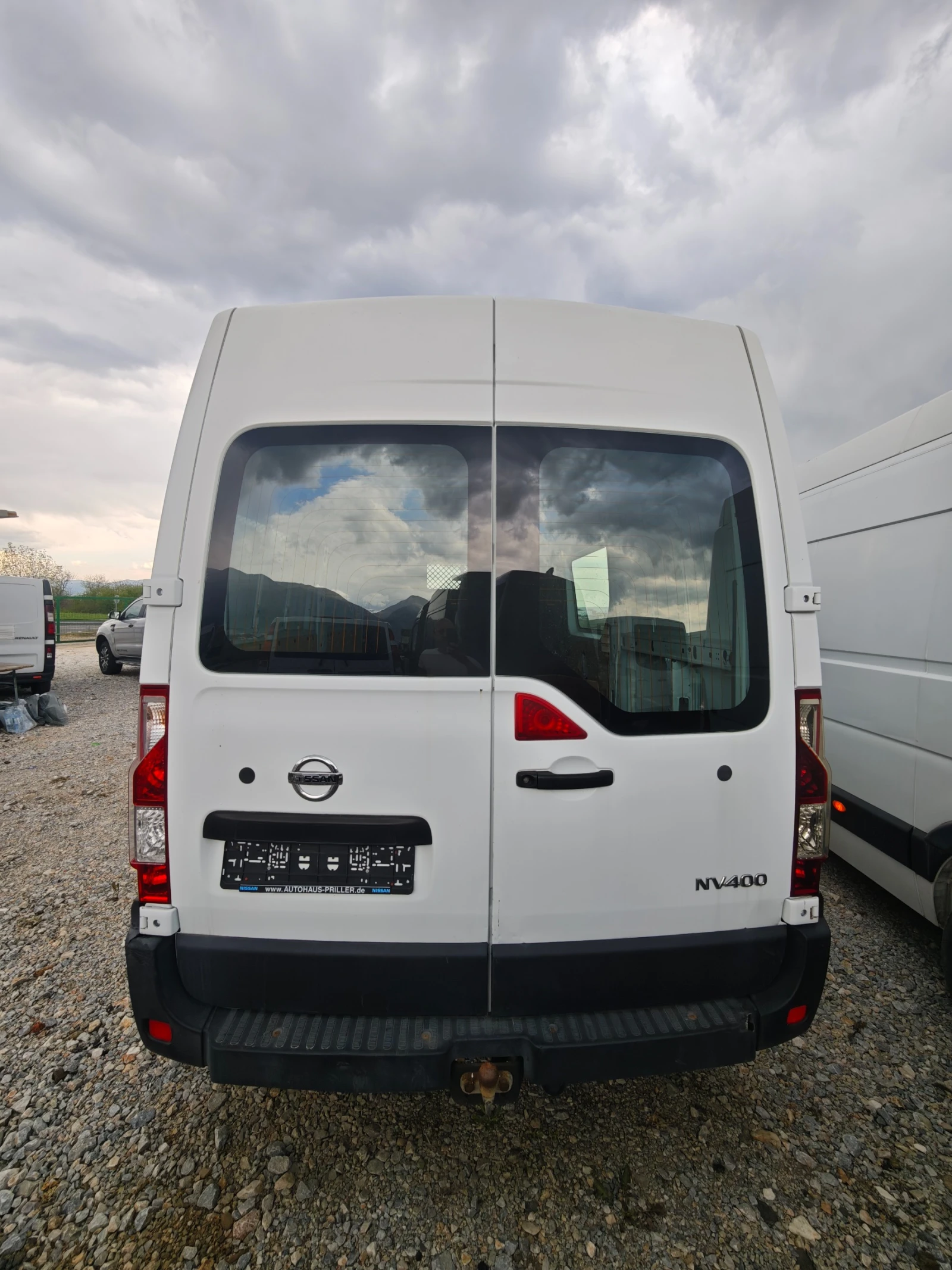 Nissan NV400 2.3 ЛИЗИНГ, снимка 5 - Бусове и автобуси - 51145566