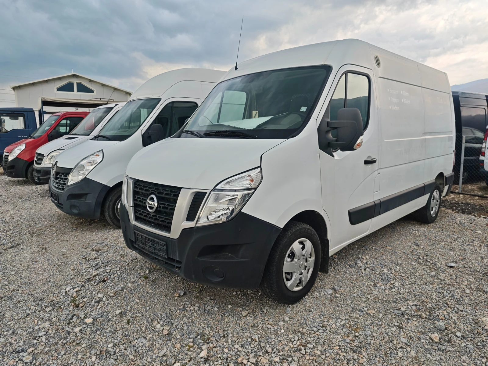 Nissan NV400 2.3 ЛИЗИНГ