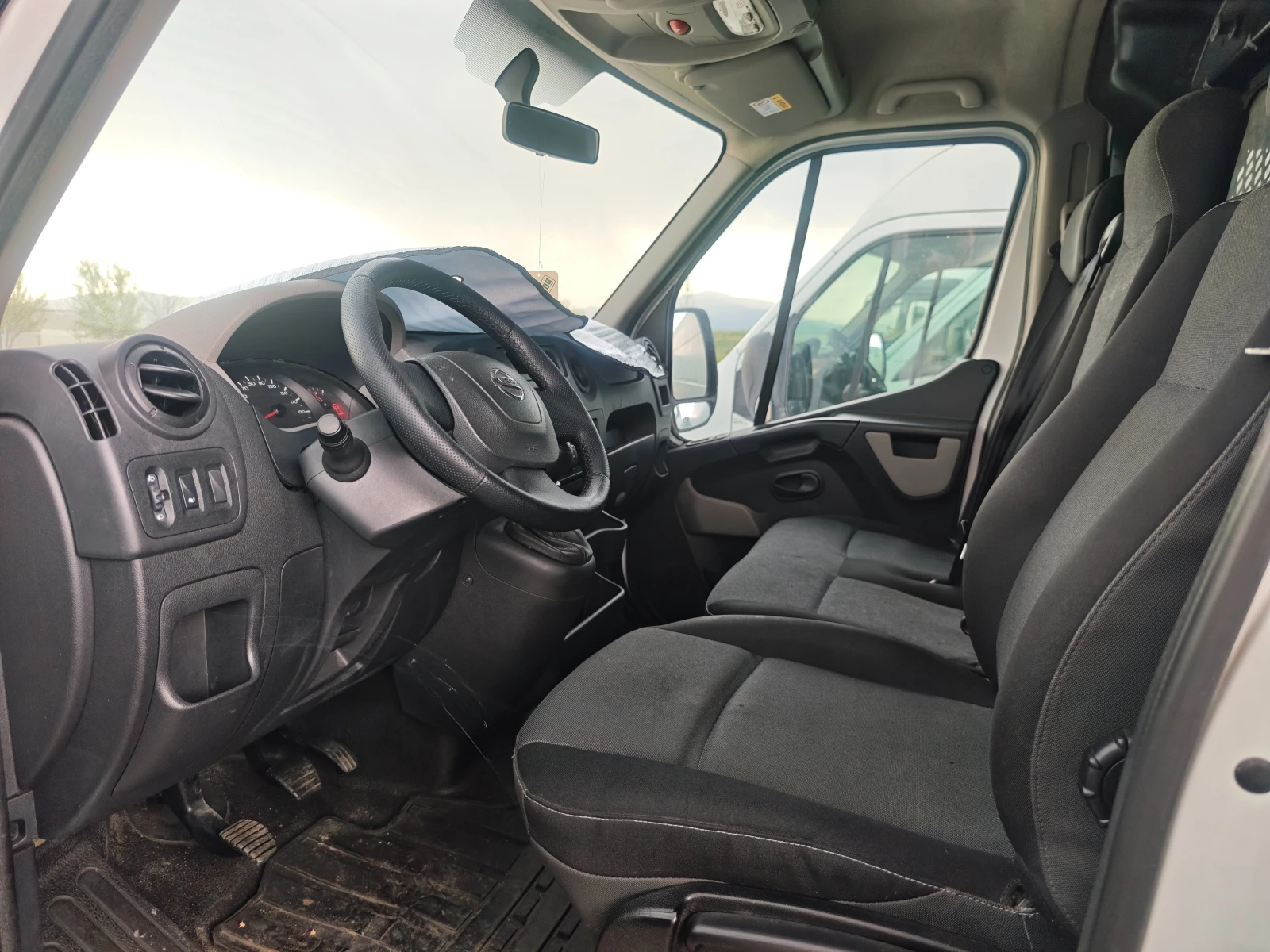Nissan NV400 2.3 ЛИЗИНГ, снимка 13 - Бусове и автобуси - 51145566