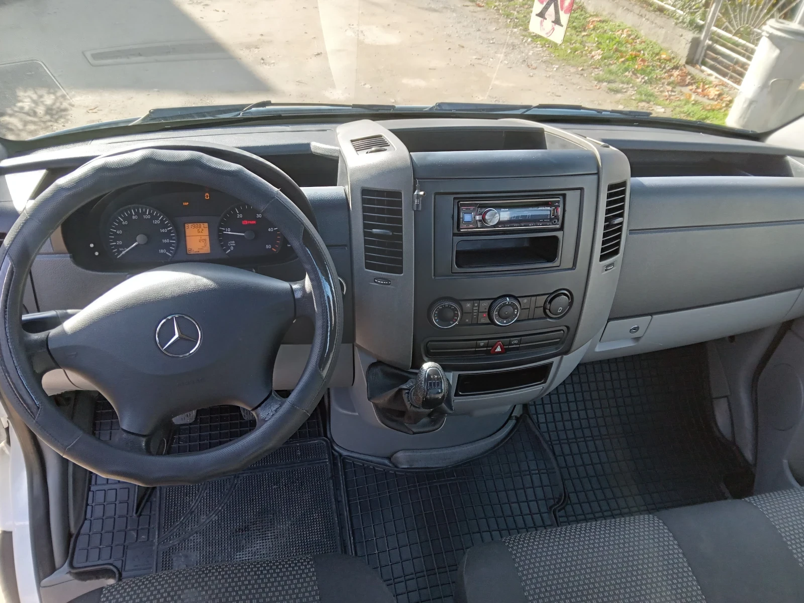 Mercedes-Benz Sprinter  - изображение 6