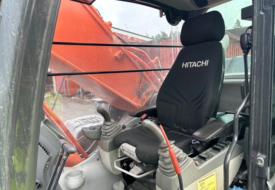 Багер Hitachi 350LC, снимка 10 - Индустриална техника - 55898724