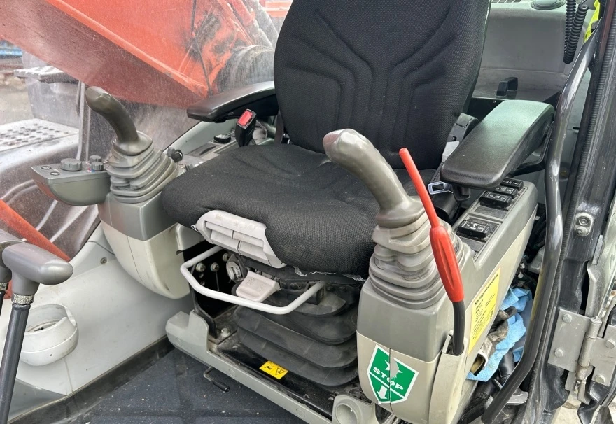 Багер Hitachi 350LC, снимка 11 - Индустриална техника - 55898724