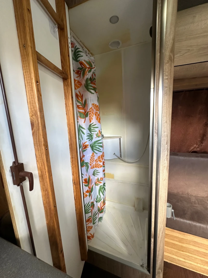 Кемпер Ford Transit * 2020г* ГАРАНЦИЯ , снимка 15 - Каравани и кемпери - 50178897