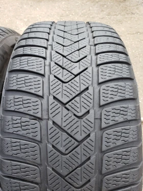 Гуми Зимни 235/45R18, снимка 1