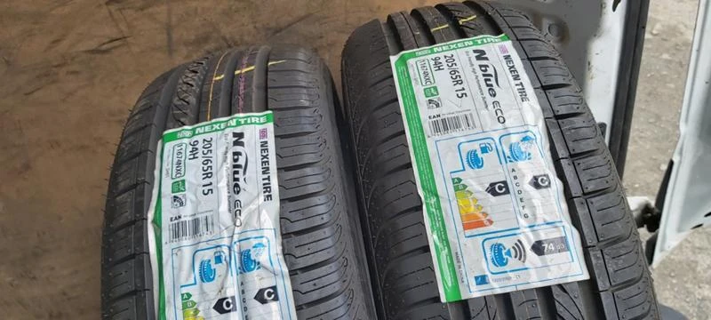 Гуми Летни 205/65R15, снимка 3 - Гуми и джанти - 33172687