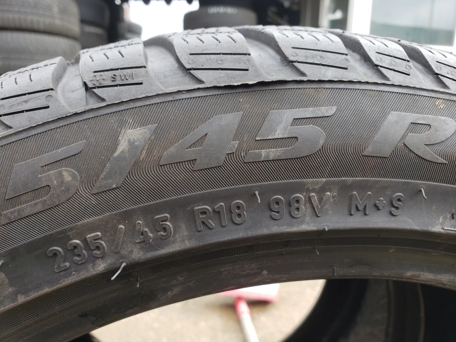 ���� 235/45R18 | Mobile.bg � ����������� 5
