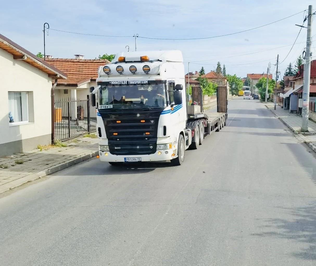 Извънгабаритен транспорт и транспорт с гондоли и самосвали, снимка 3 - Товарни превози - 54625745