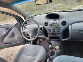 Toyota Yaris 1.0, снимка 13