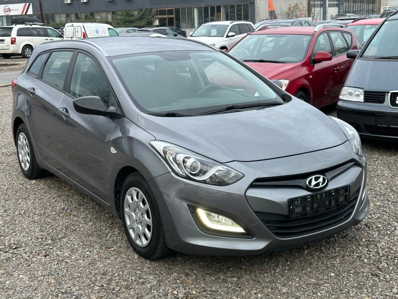 Hyundai I30 1.4CRDI * * СЕРВИЗНА ИСТОРИЯ* * , снимка 1 - Автомобили и джипове - 43092034