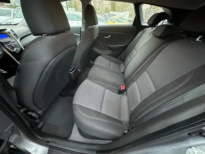 Hyundai I30 1.4CRDI * * СЕРВИЗНА ИСТОРИЯ* * , снимка 10 - Автомобили и джипове - 43092034