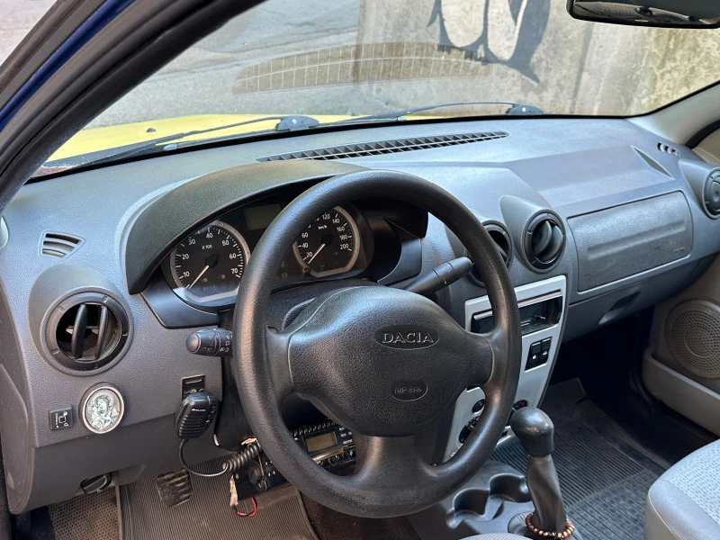 Dacia Logan 1.6, снимка 10 - Автомобили и джипове - 47313346