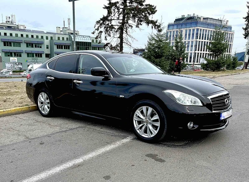 Infiniti M 30, снимка 2 - Автомобили и джипове - 52398902