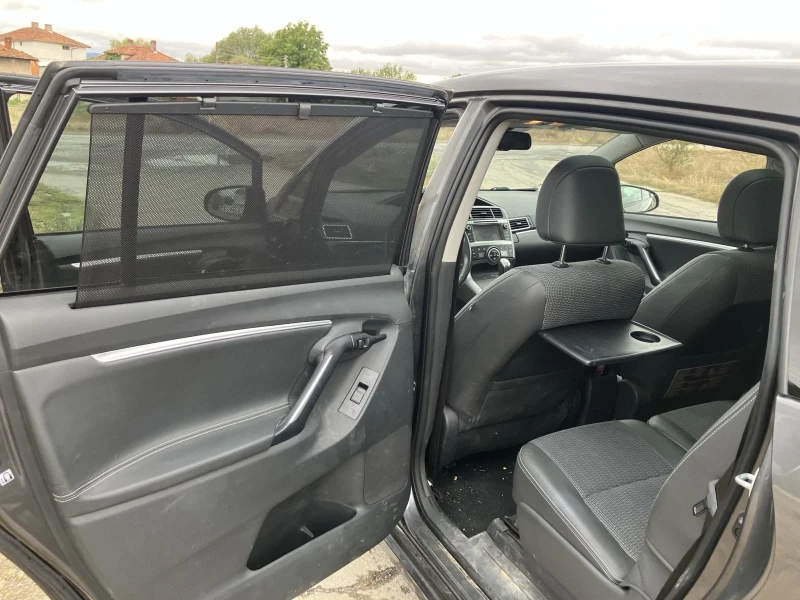 Toyota Verso, снимка 2 - Автомобили и джипове - 52338577