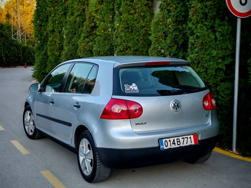VW Golf 1.6, снимка 15 - Автомобили и джипове - 52140072