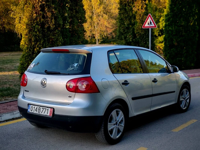 VW Golf 1.6, снимка 14 - Автомобили и джипове - 52140072