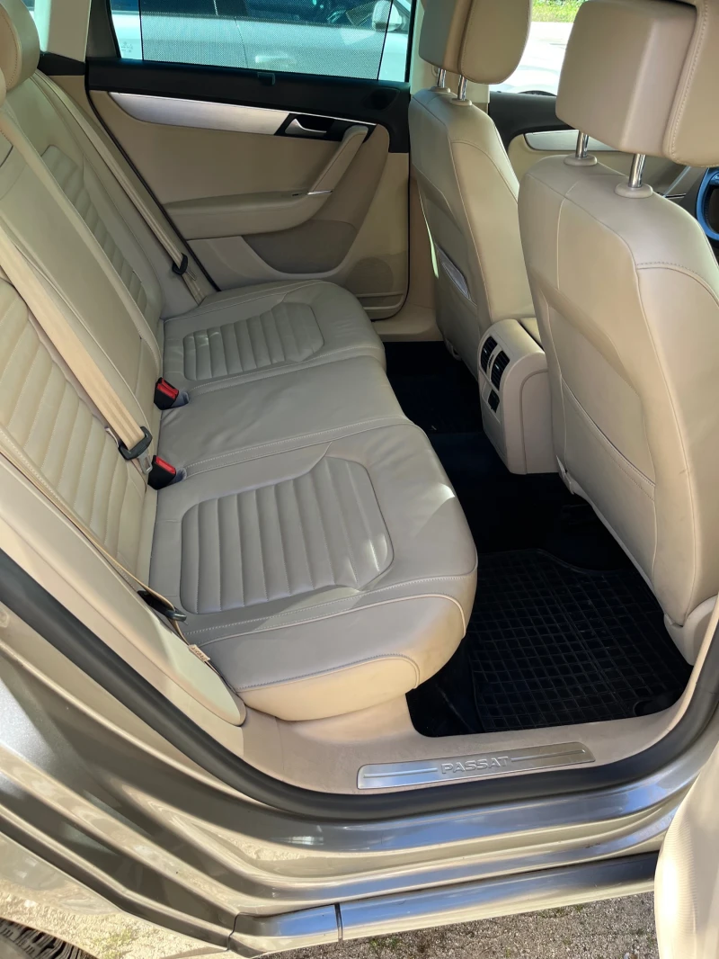 VW Passat Highline, снимка 11 - Автомобили и джипове - 52523113