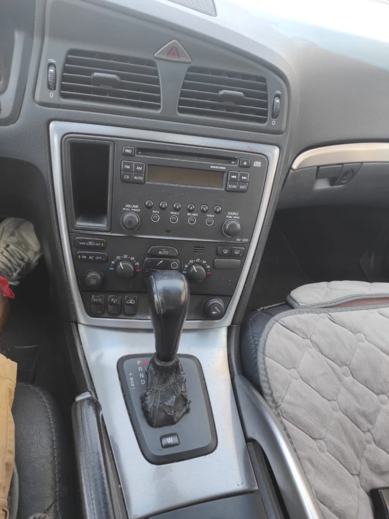 Volvo Xc70 2.4d, 163кс, 06г, 4x4, , Италия , снимка 11 - Автомобили и джипове - 53280229