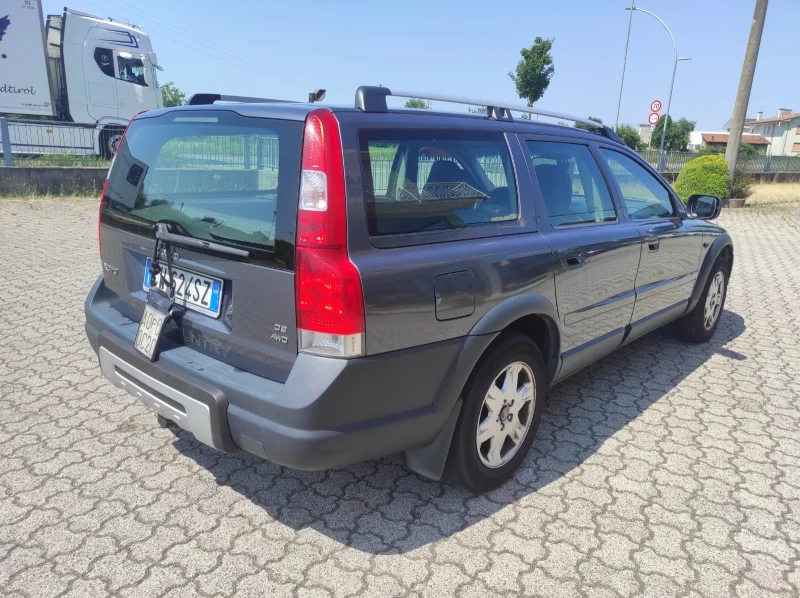 Volvo Xc70 2.4d, 163кс, 06г, 4x4, , Италия , снимка 3 - Автомобили и джипове - 53280229
