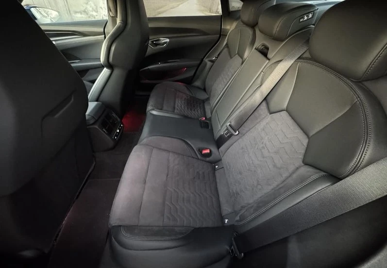 Audi E-Tron GT Quattro Head Up, снимка 6 - Автомобили и джипове - 54737593