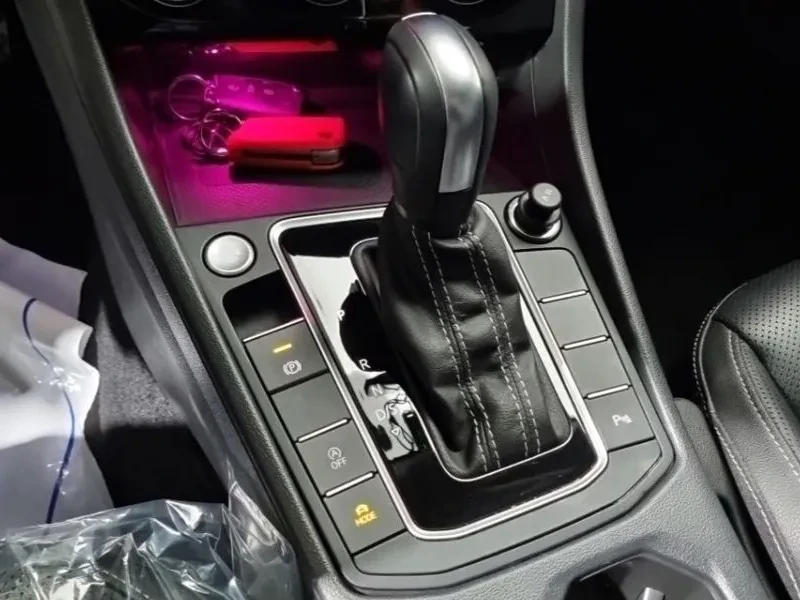 VW Jetta 1.5 TSI PRESTIGE, снимка 14 - Автомобили и джипове - 55357296