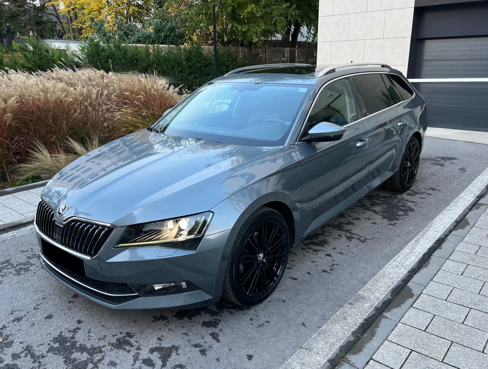 Skoda Superb 2.0 TDI EDITION PANORAMA ALCANTARA, снимка 1