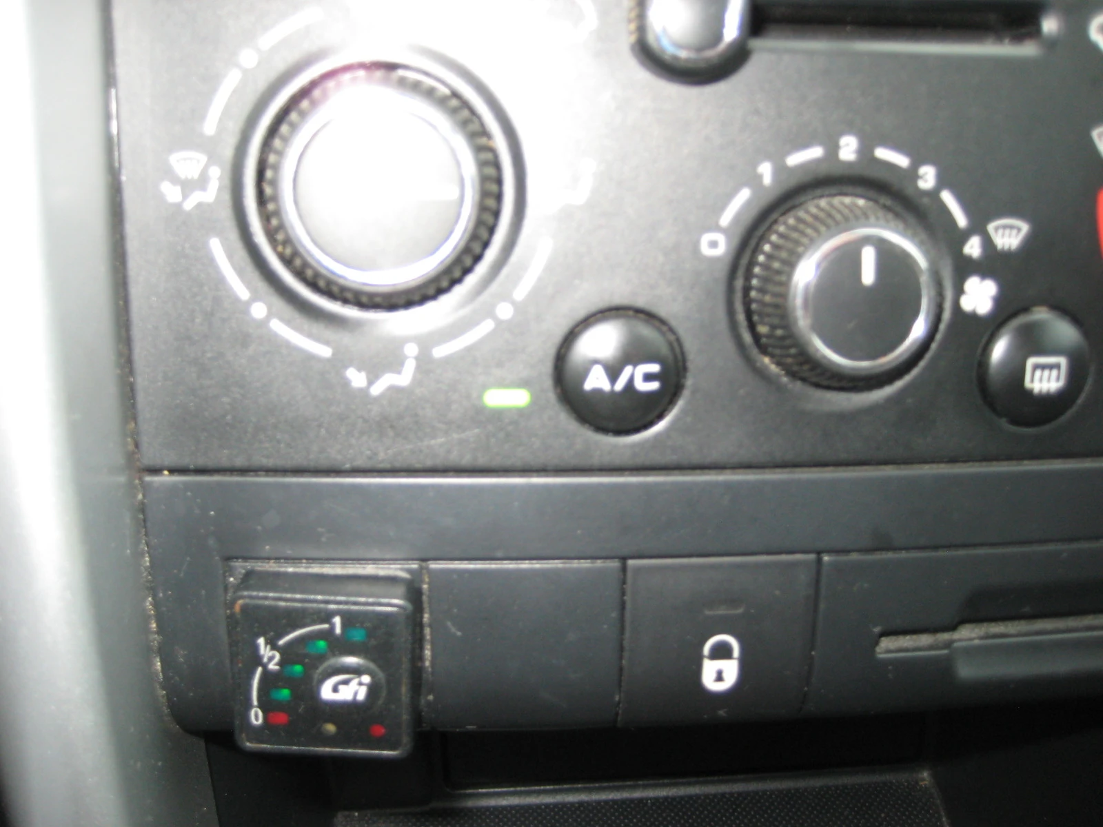 Peugeot 207 1.4vti GAZ | Mobile.bg   13