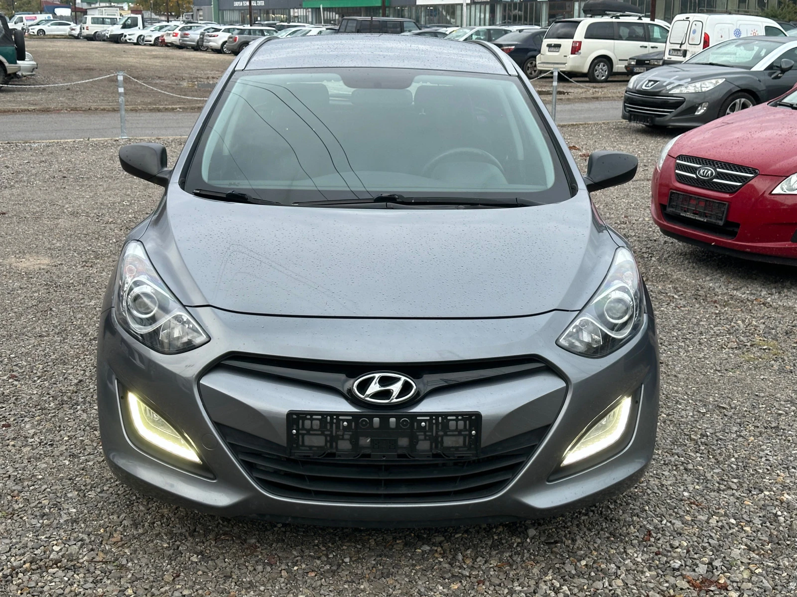 Hyundai I30 1.4CRDI * * СЕРВИЗНА ИСТОРИЯ* *  - изображение 3