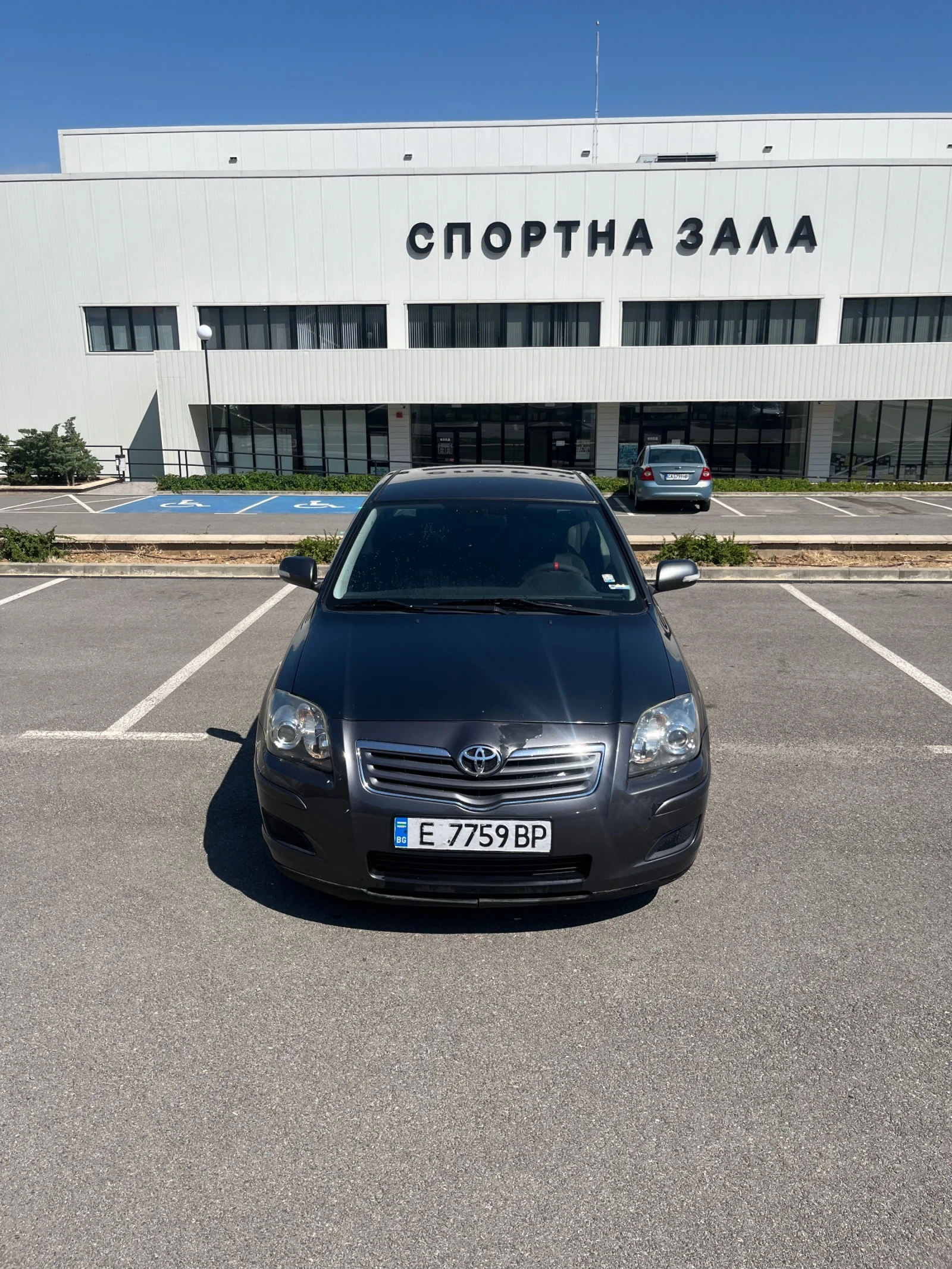 Toyota Avensis 1.6 + LPG - изображение 2