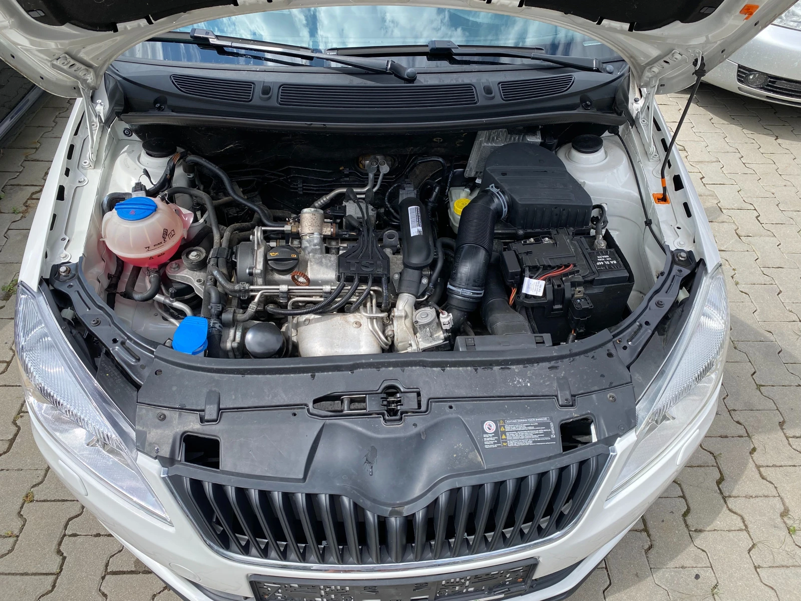 Skoda Fabia 62000км Автоматик | Mobile.bg — изображение 14