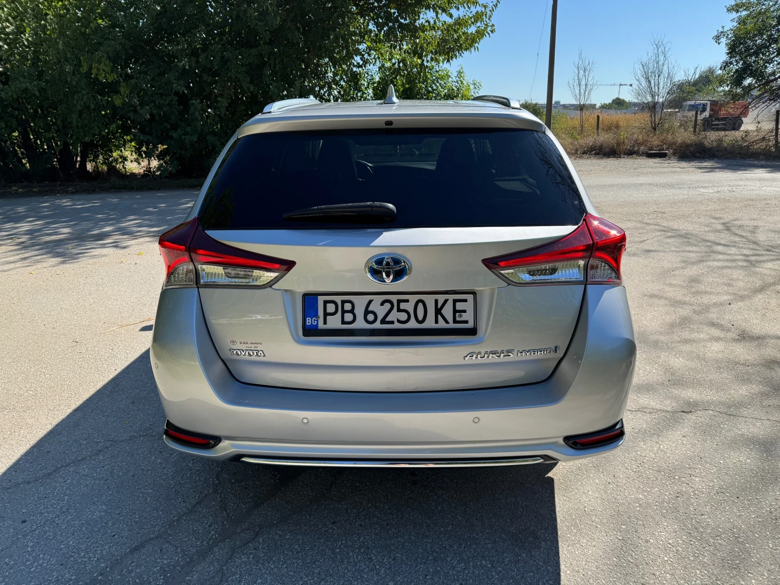 Toyota Auris 1.8Hybrid.112х.км!BI-LED.NAVI.KeylessGO.2-КлючаНов - изображение 4