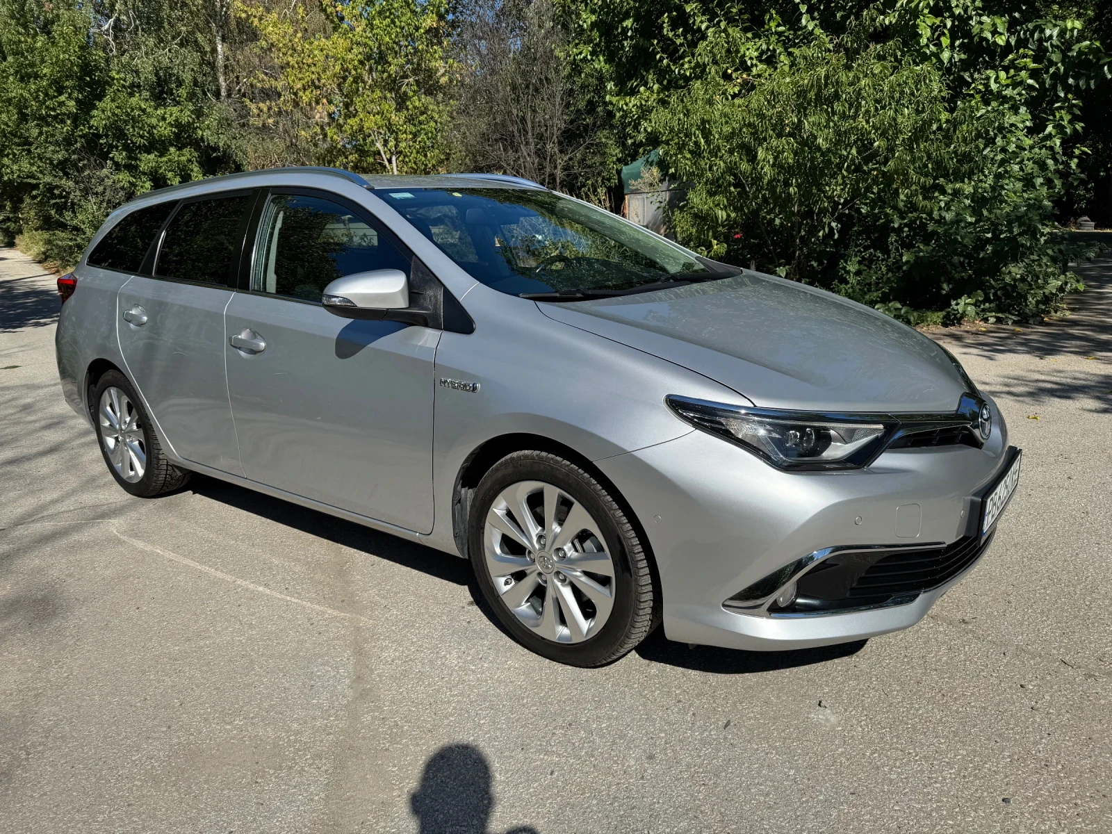 Toyota Auris 1.8Hybrid.112х.км!BI-LED.NAVI.KeylessGO.2-КлючаНов - изображение 6