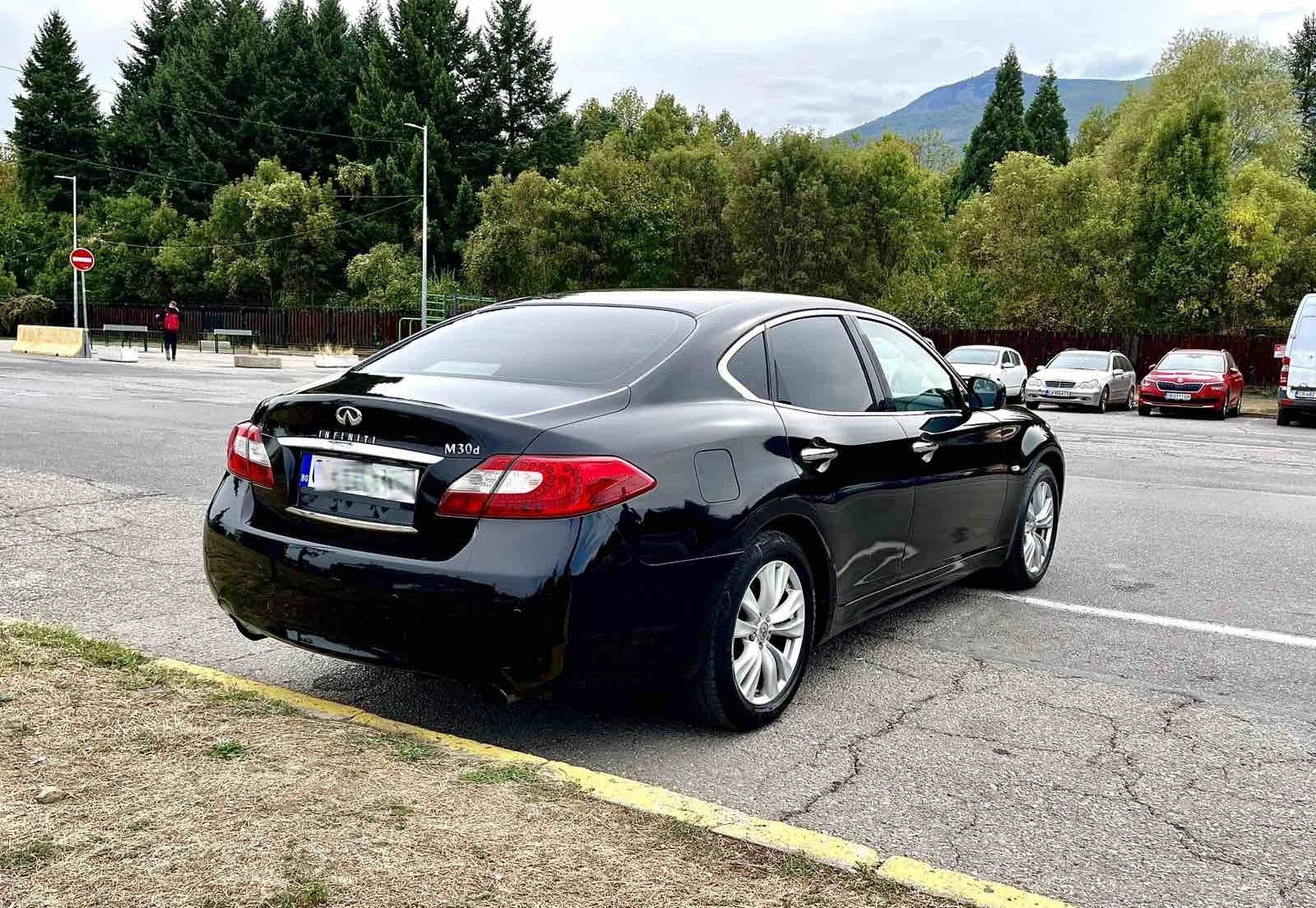 Infiniti M 30 - изображение 3