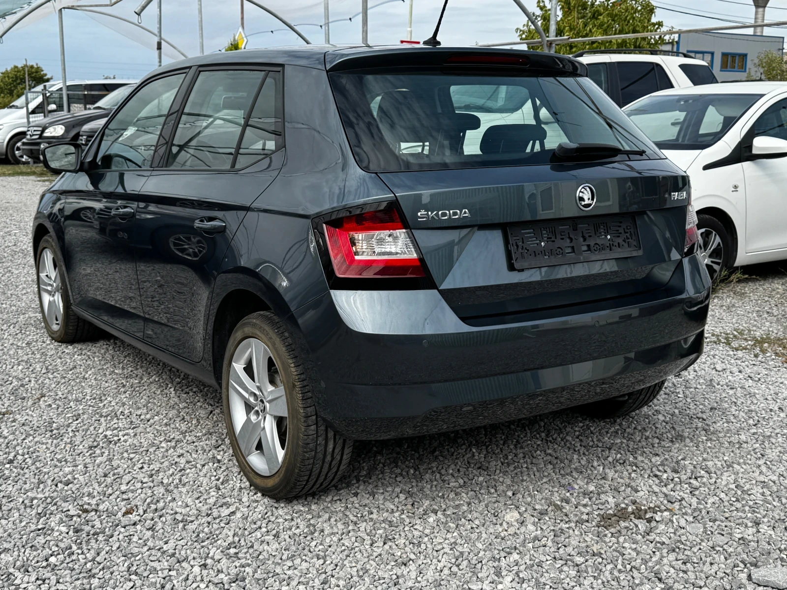 Skoda Fabia 1.0 бензин(възможност за газ)70000км - изображение 6