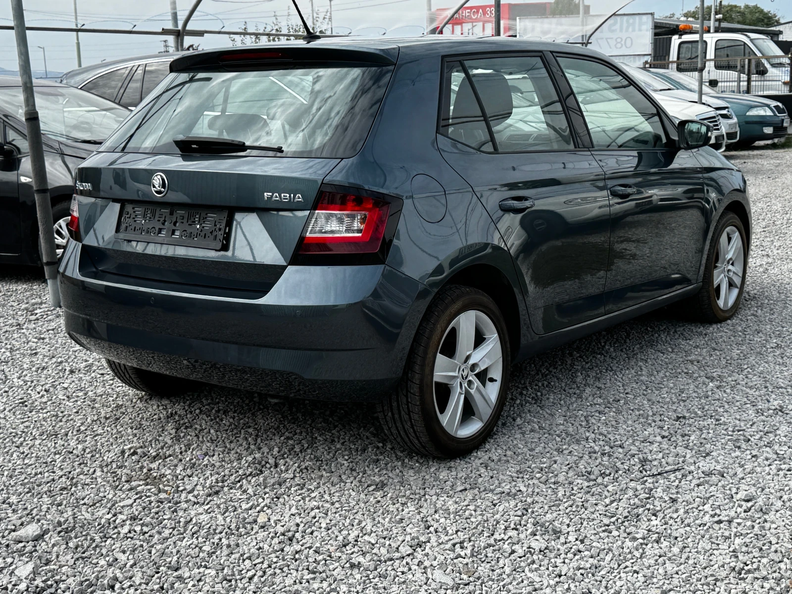 Skoda Fabia 1.0 бензин(възможност за газ)70000км - изображение 7