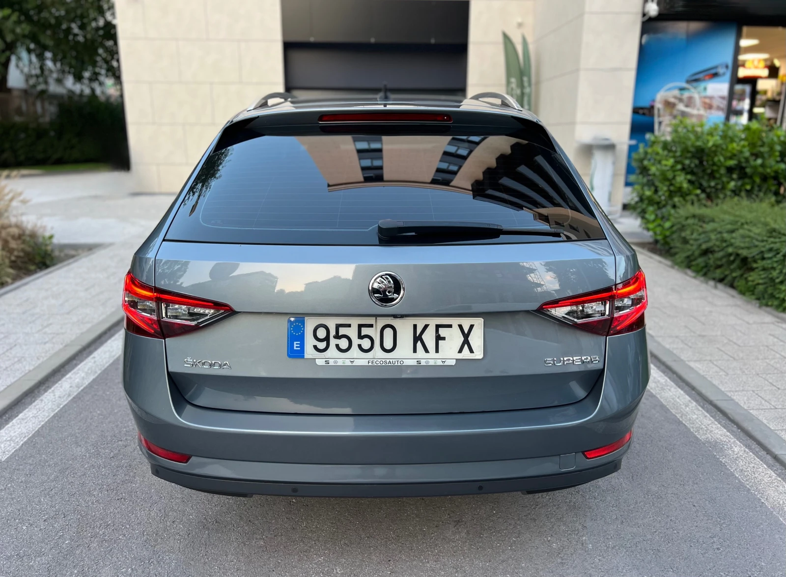 Skoda Superb 2.0 TDI 150к.с. EDITION PANORAMA ALCANTARA - изображение 3