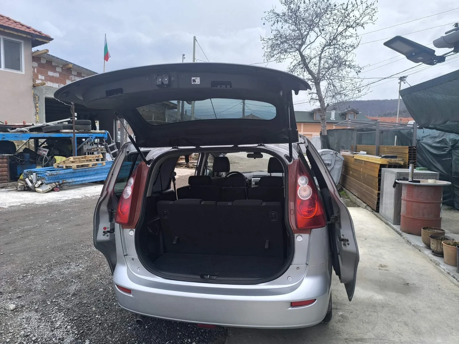 Mazda 5 2.0i - изображение 7