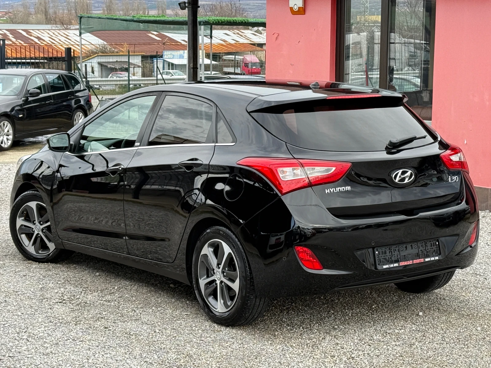 Hyundai I30 1.6CRDi, LED, * 118 000км* KTEO, COC, Full Extra!  - изображение 4