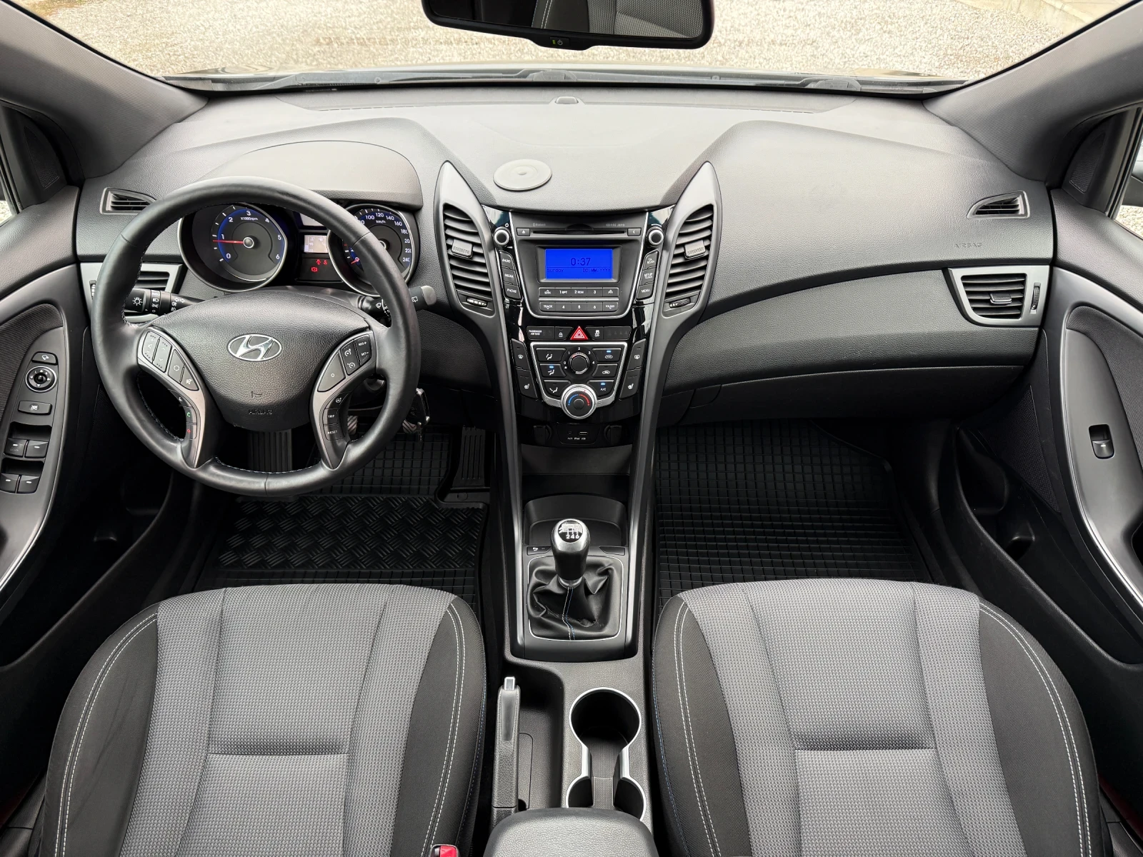 Hyundai I30 1.6CRDi, LED, * 118 000км* KTEO, COC, Full Extra!  - изображение 8