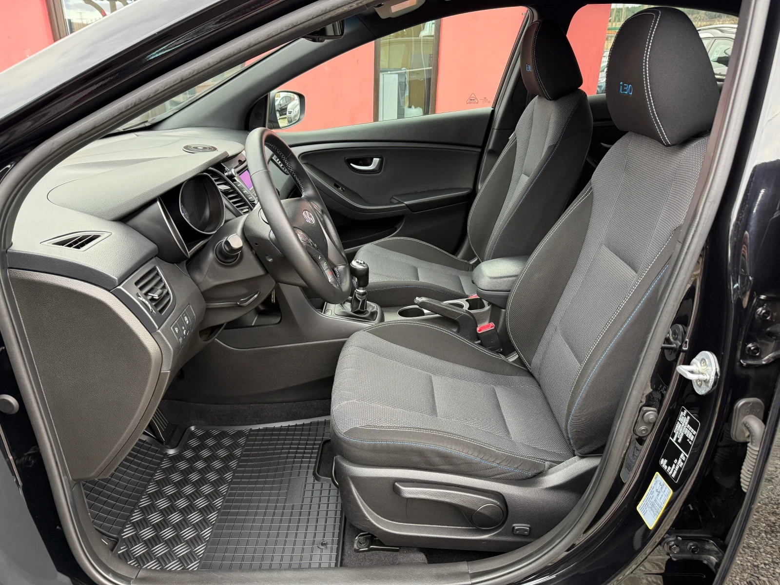 Hyundai I30 1.6CRDi, LED, * 118 000* KTEO, COC, Full Extra!  | Mobile.bg   11