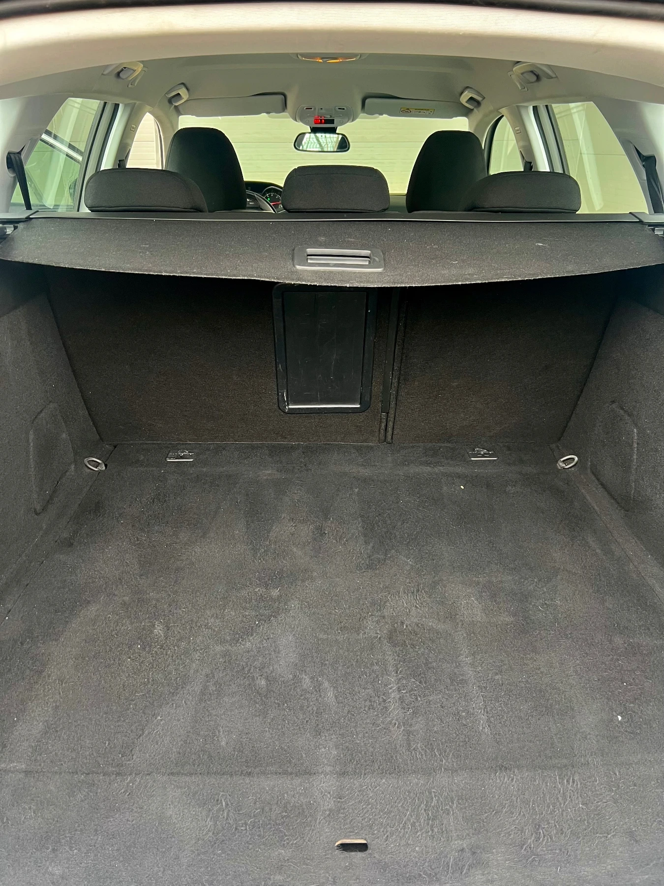 Peugeot 308 1.5, снимка 11 - Автомобили и джипове - 53958160