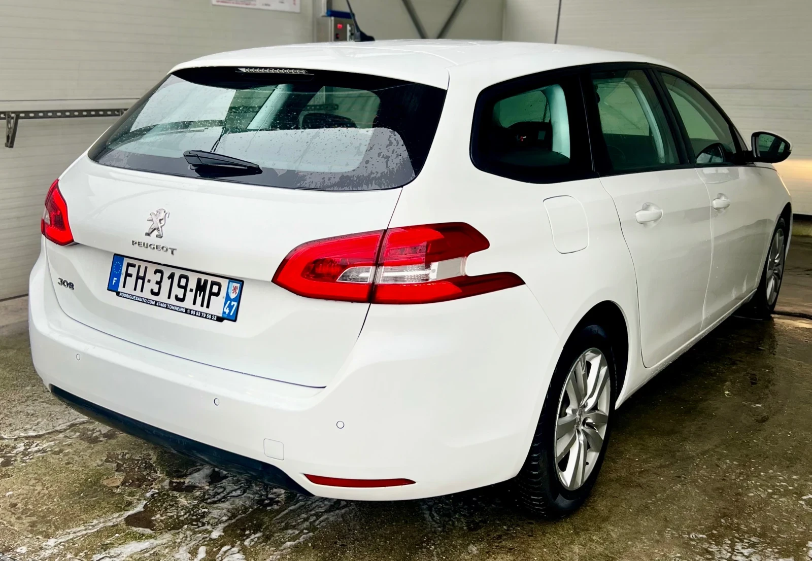 Peugeot 308 1.5, снимка 3 - Автомобили и джипове - 53958160