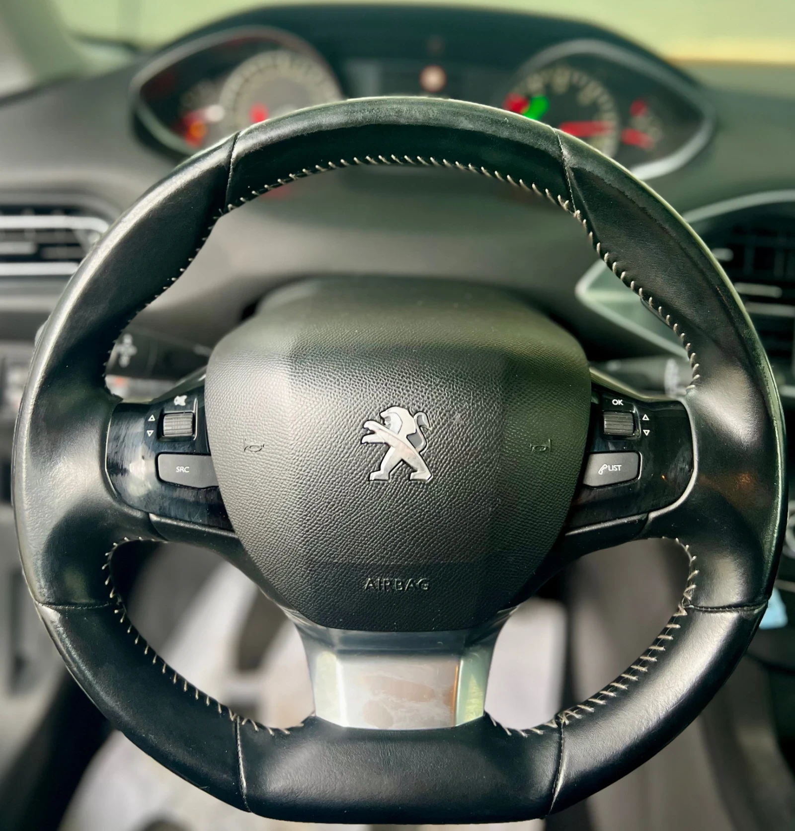Peugeot 308 1.5, снимка 6 - Автомобили и джипове - 53958160