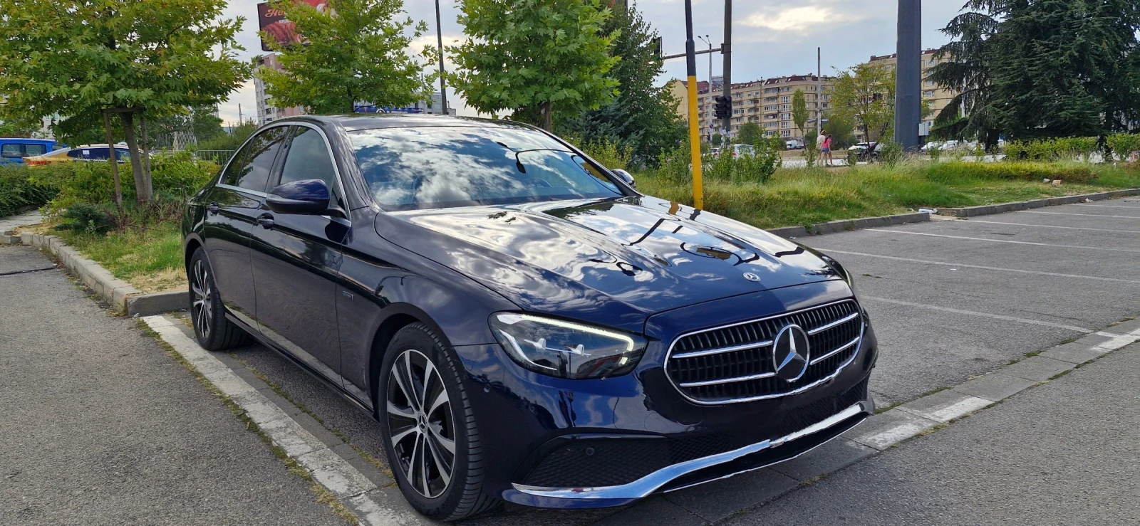 Mercedes-Benz E 300 Diesel - Plugin hybrid-Memory-Panorama, снимка 2 - Автомобили и джипове - 54236832