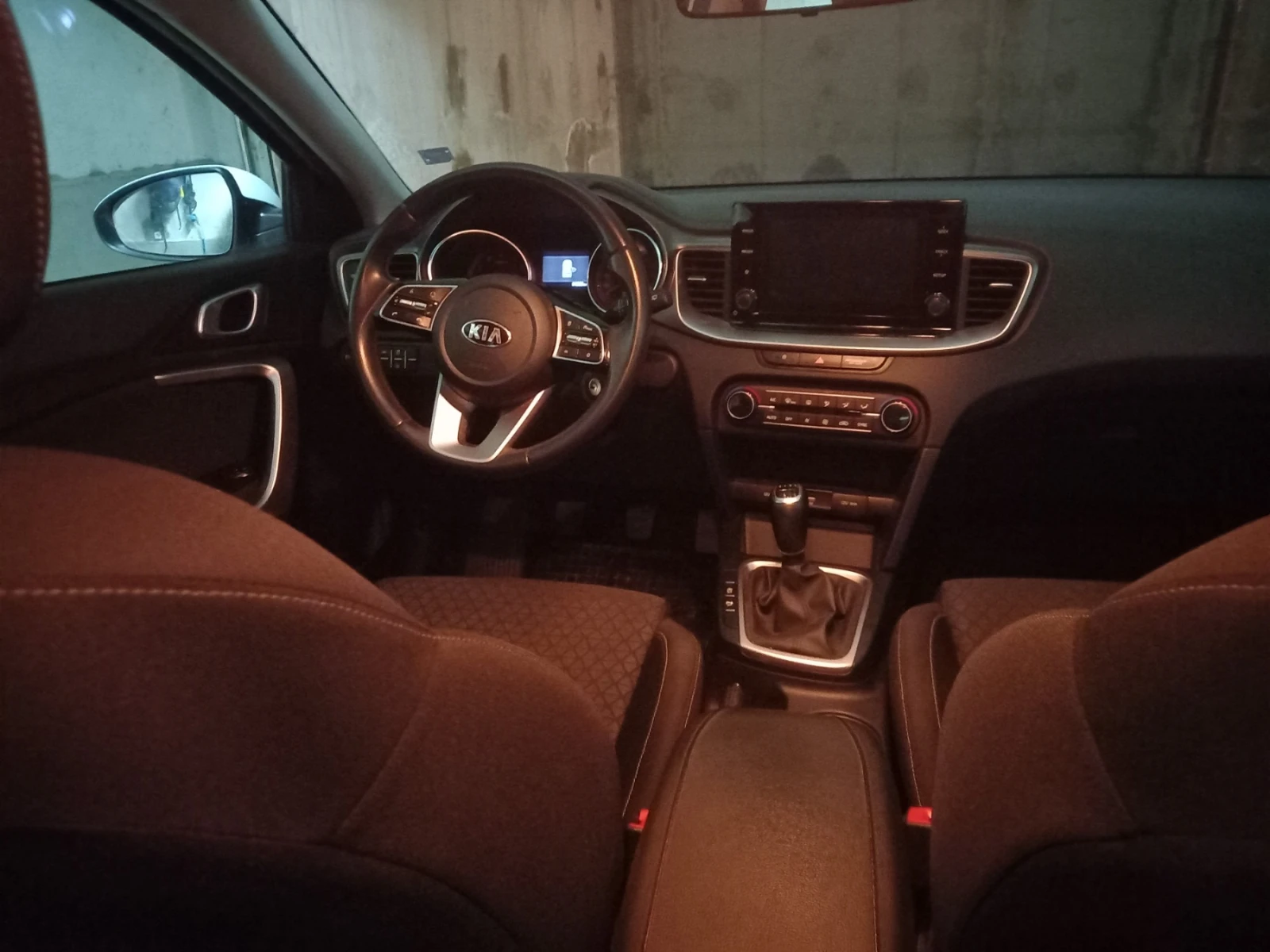Kia XCeed, снимка 7 - Автомобили и джипове - 54399425