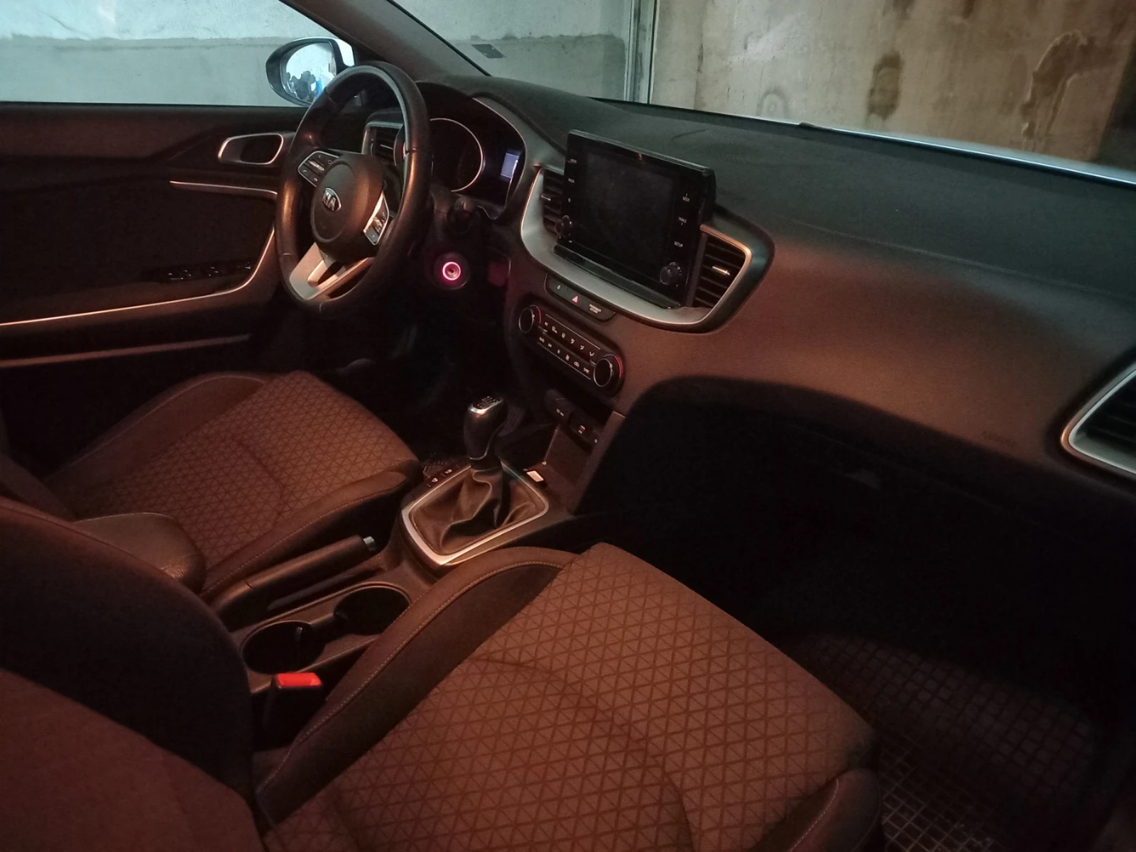 Kia XCeed, снимка 6 - Автомобили и джипове - 54399425