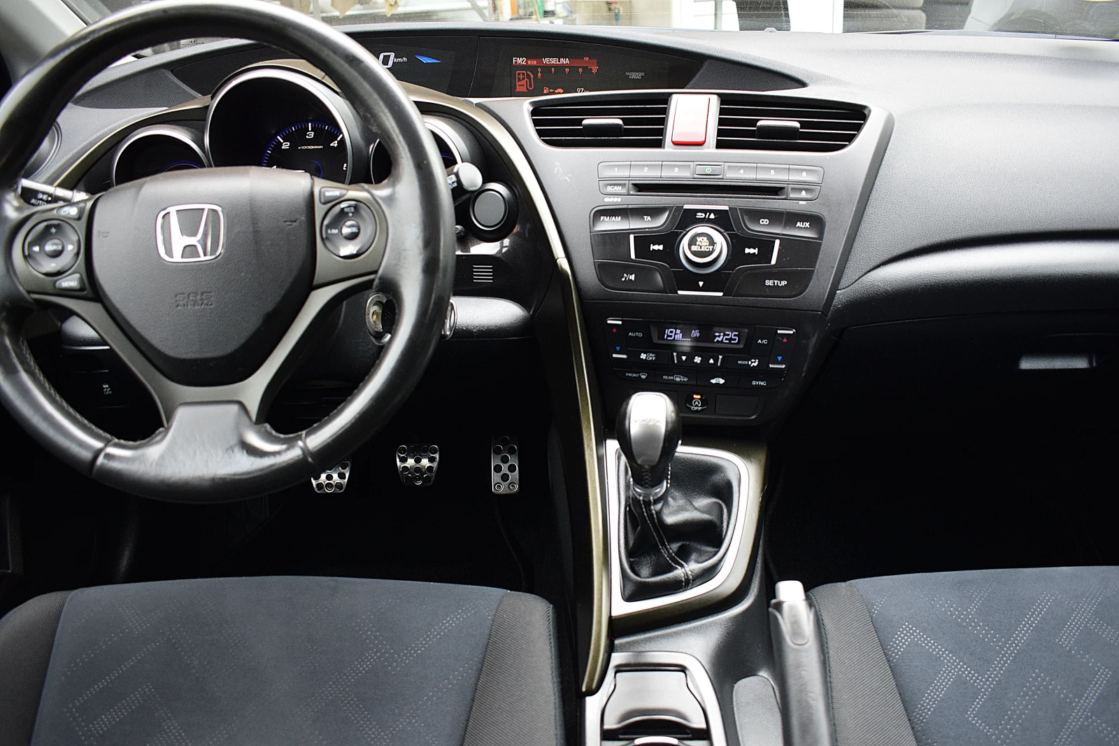 Honda Civic 2.2/ШВЕЙЦАРИЯ/LUX, снимка 10 - Автомобили и джипове - 54480881