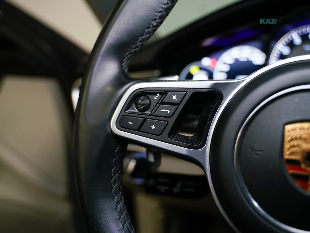 Porsche Panamera 4S* AWD* BOSE* ОБДУХВАНЕ* 360* КАМЕРИ* ПАНО* , снимка 8 - Автомобили и джипове - 54576914