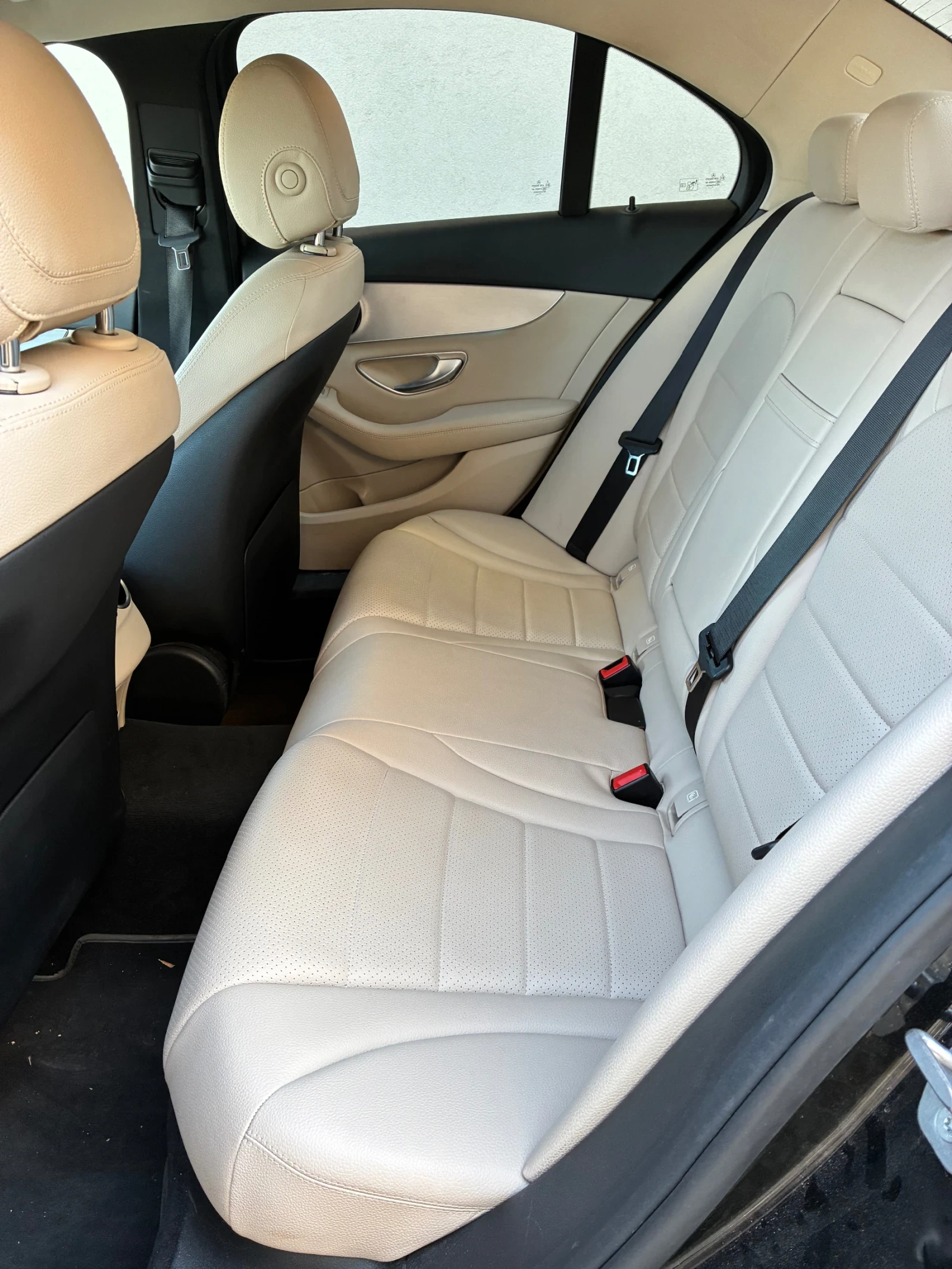 Mercedes-Benz C 250 C250d 9G, снимка 8 - Автомобили и джипове - 54786219
